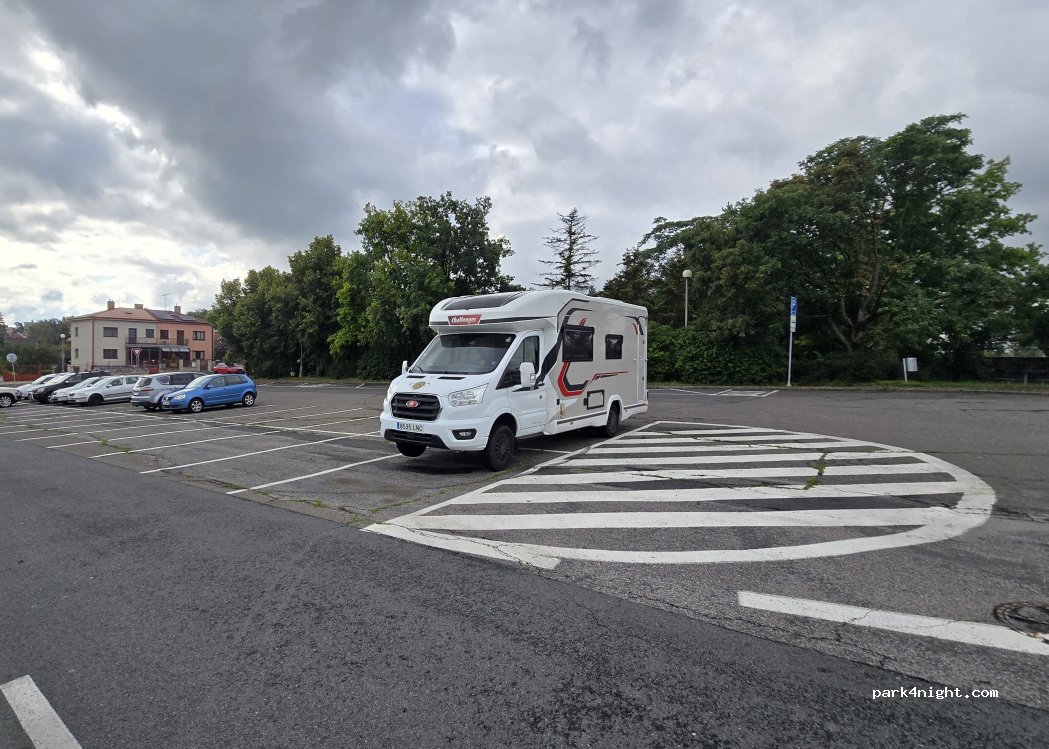 (276 01) Mělník - 10-12 Zádušní — foto 2