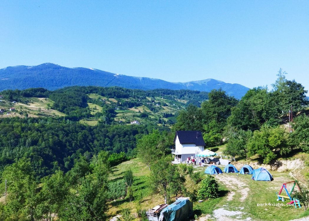 Eco Estate Under the Mountain Bjelasica — foto
