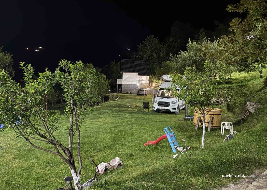 Eco Estate Under the Mountain Bjelasica — foto 4