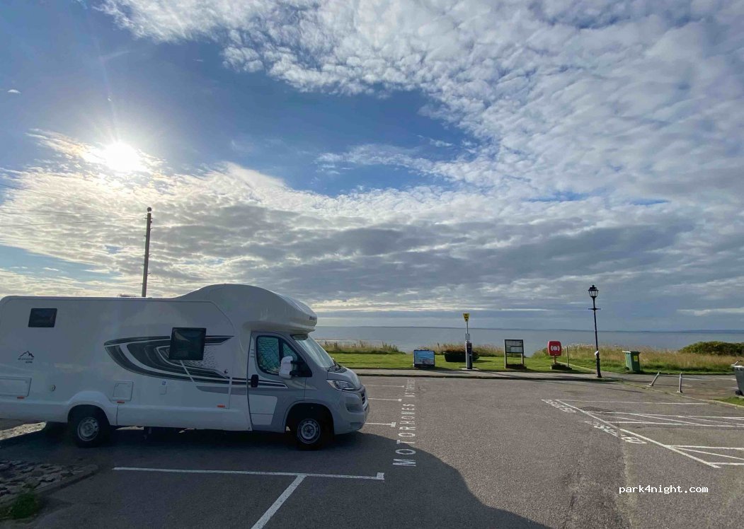 (KW10 6AA) Golspie, Scotland - Unnamed Road — foto