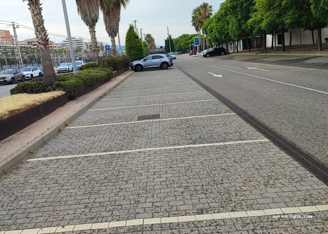 (08302) Mataró - 129 Avinguda del Maresme — foto 2