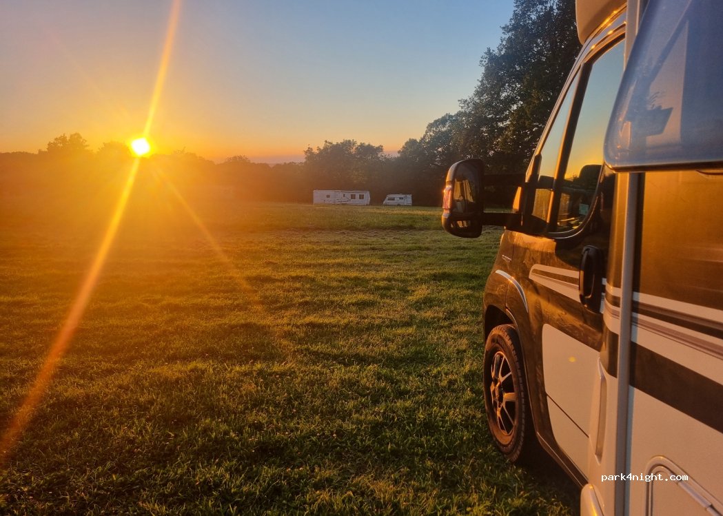 Hever Camping — foto 4