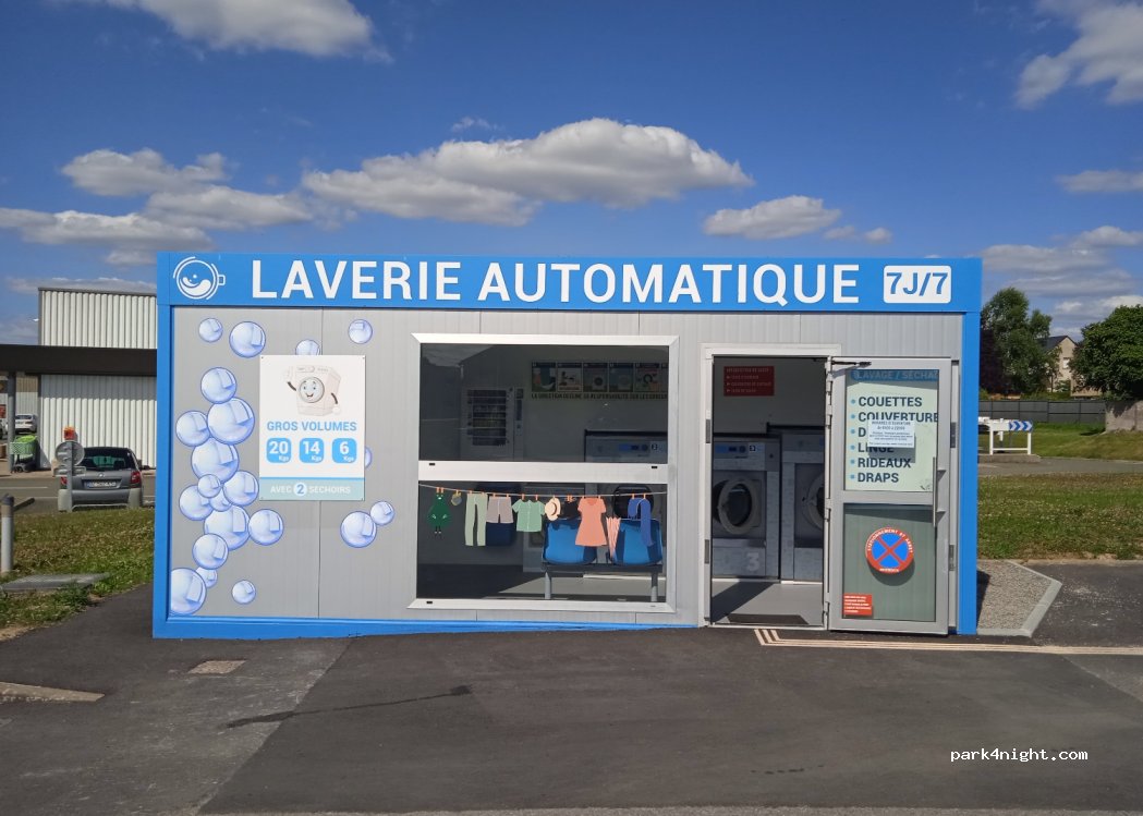 (53950) Louverné - 5000 Le Grand Pre — foto