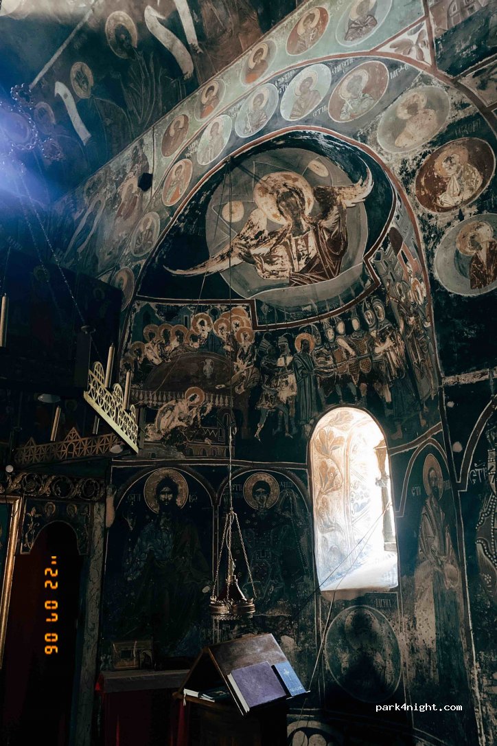 (32242) Medjuvrsje - Stari put za Ovcar banju — foto
