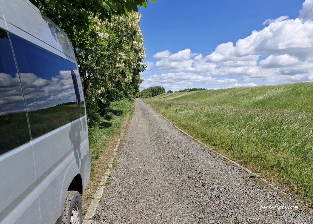 (431 15) Vrskmaň - Unnamed Road — foto 5