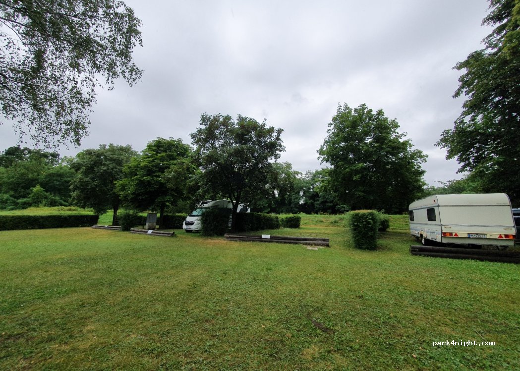 Campingplatz Zwentendorf — foto