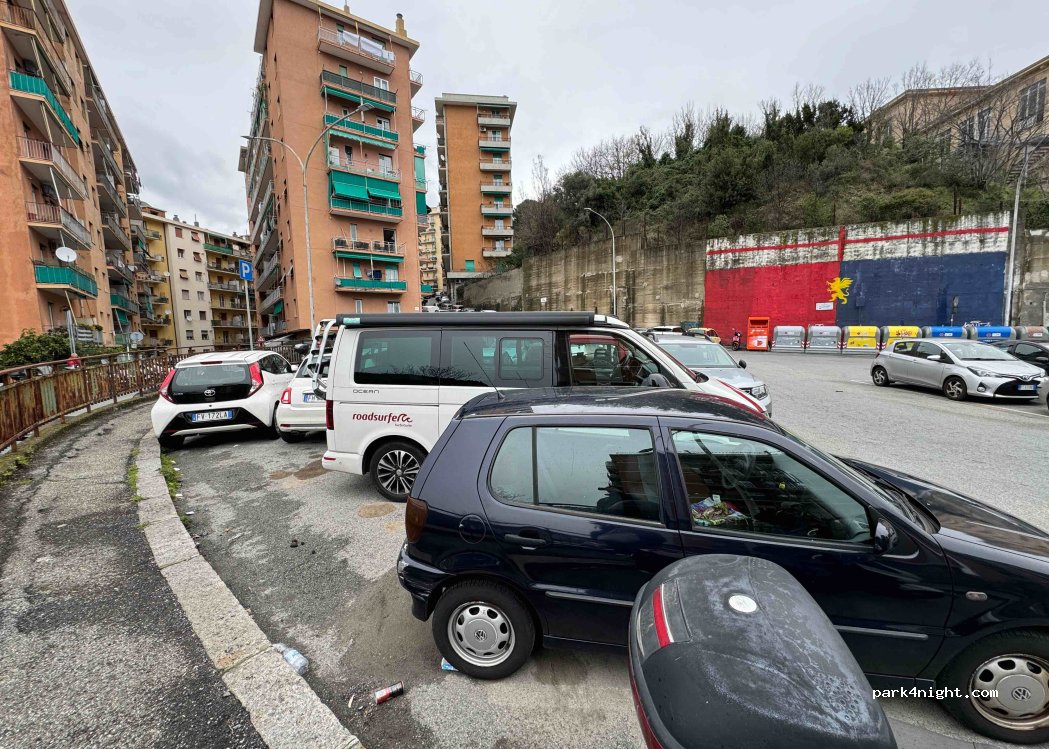 (16139) Genova - 22 Scalinata Quesada — foto 3
