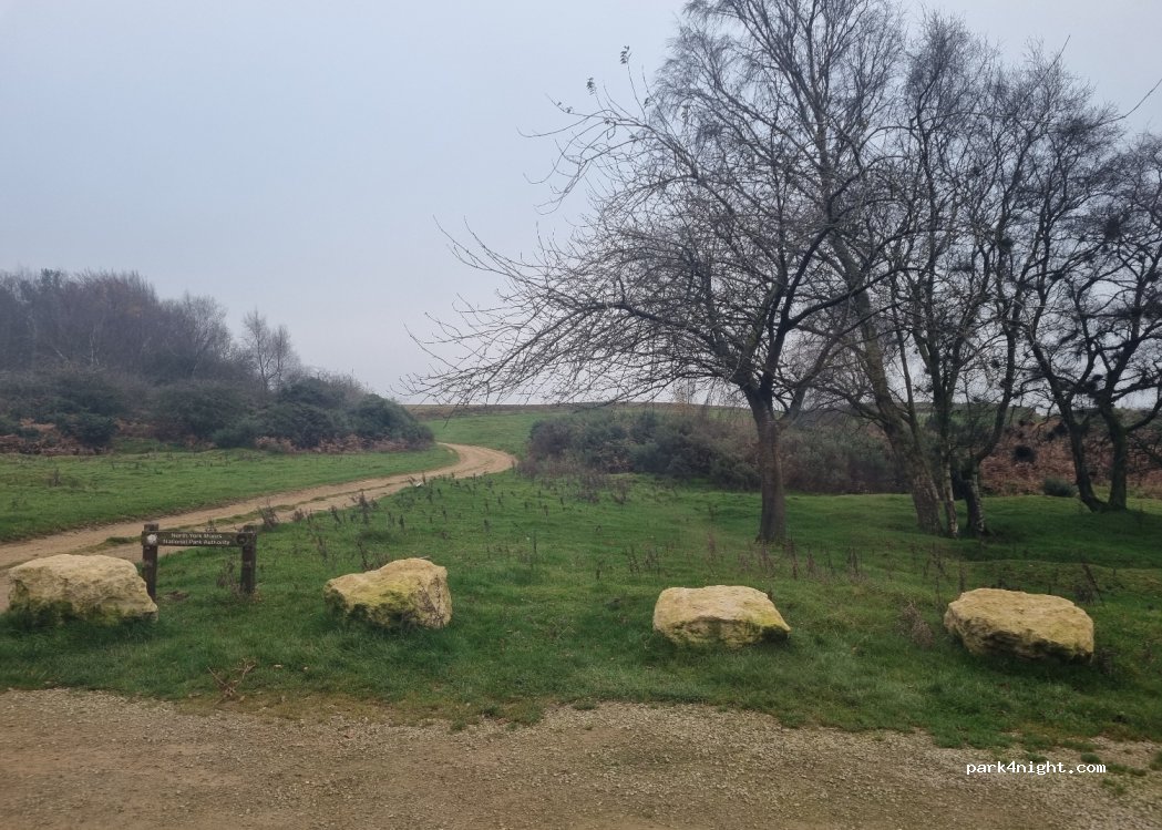 (YO13 9EG) Scarborough - Unnamed Road — foto 5
