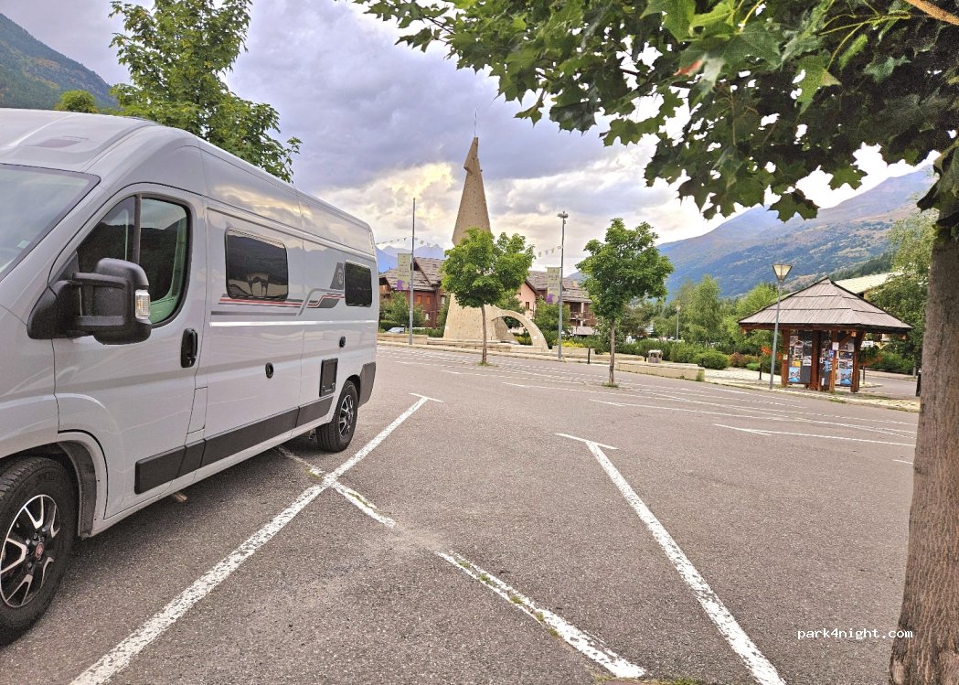 (05240) La Salle-les-Alpes - 1 Chemin de l'Oratoire — foto 2