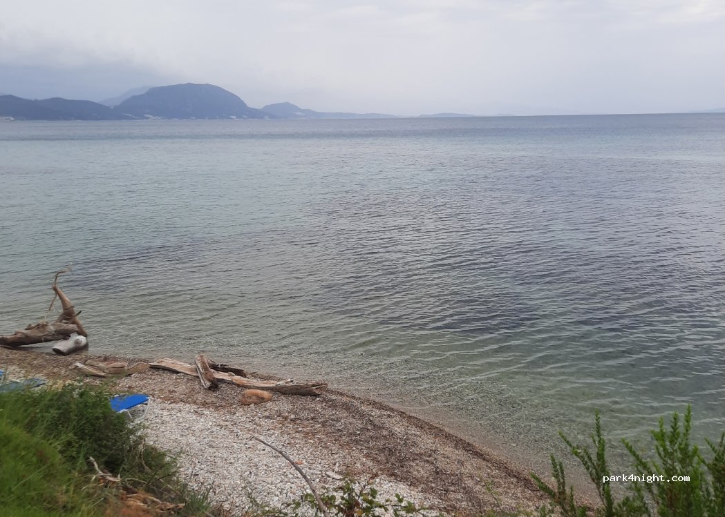 (490 80) Boukari - Unnamed Road — foto