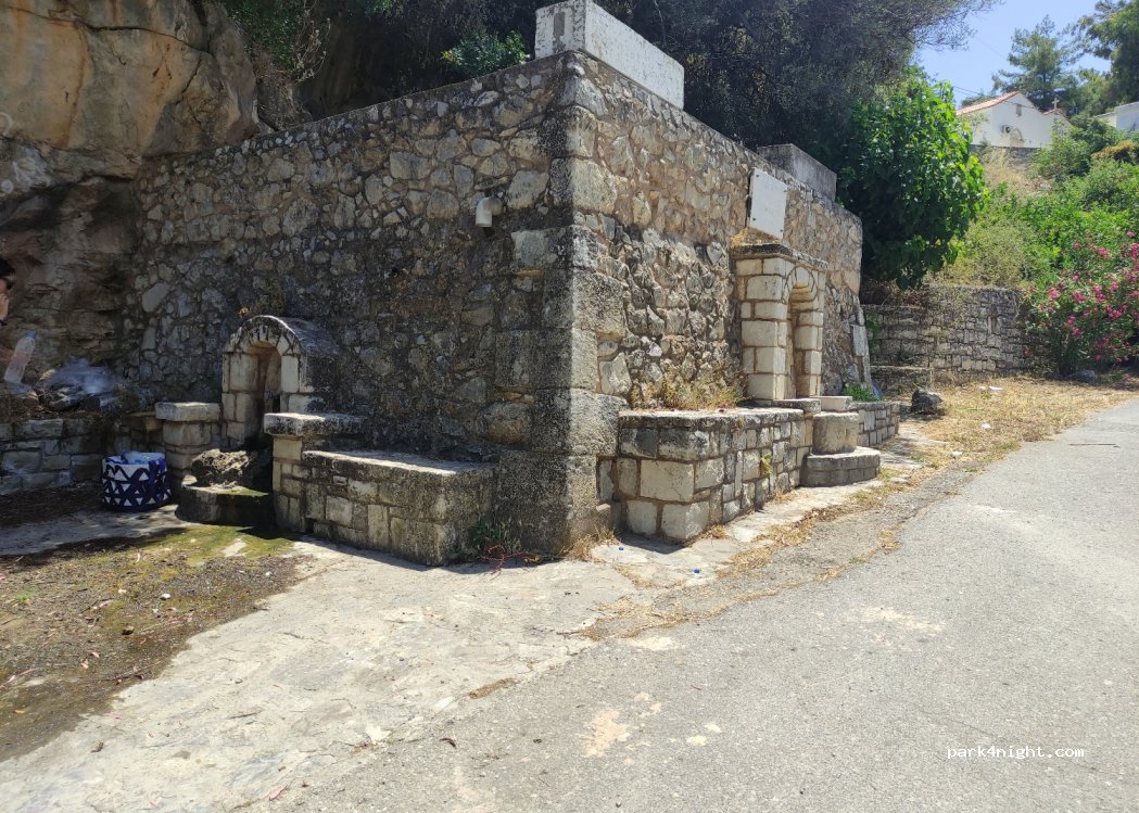 (740 54) Chonos - Unnamed Road — foto 3