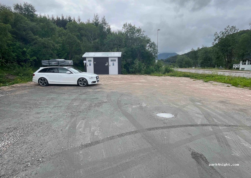 (8372) Gravdal - 470 Buksnesveien — foto