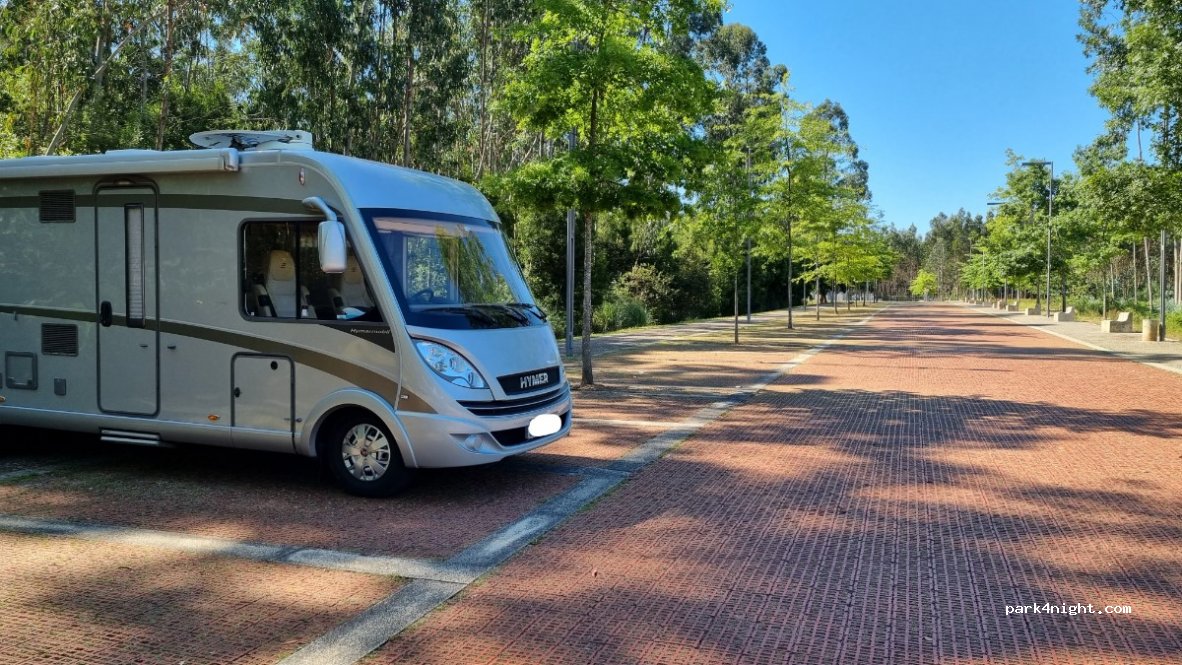 (4475) Barca - Rua de José Moreira da Silva — foto