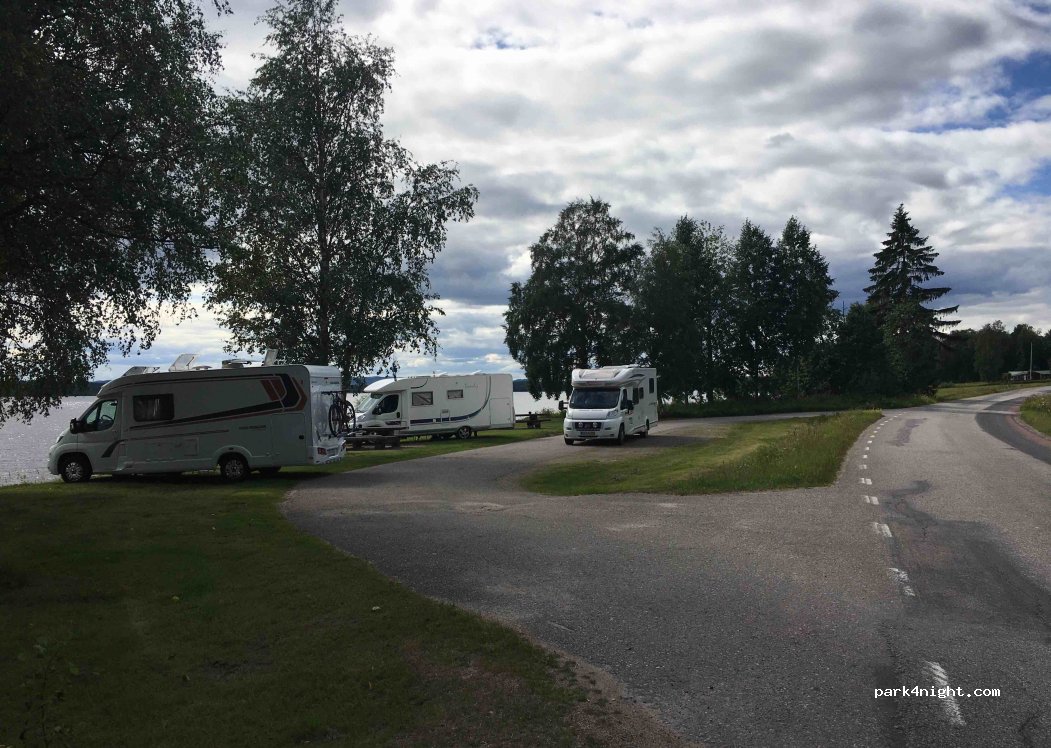 (820 62) Norrbobyn - Unnamed Road — foto