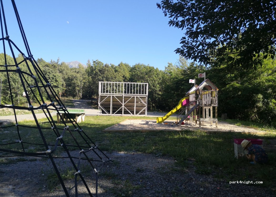 (73140) Saint-Martin-de-la-Porte - Unnamed Road — foto