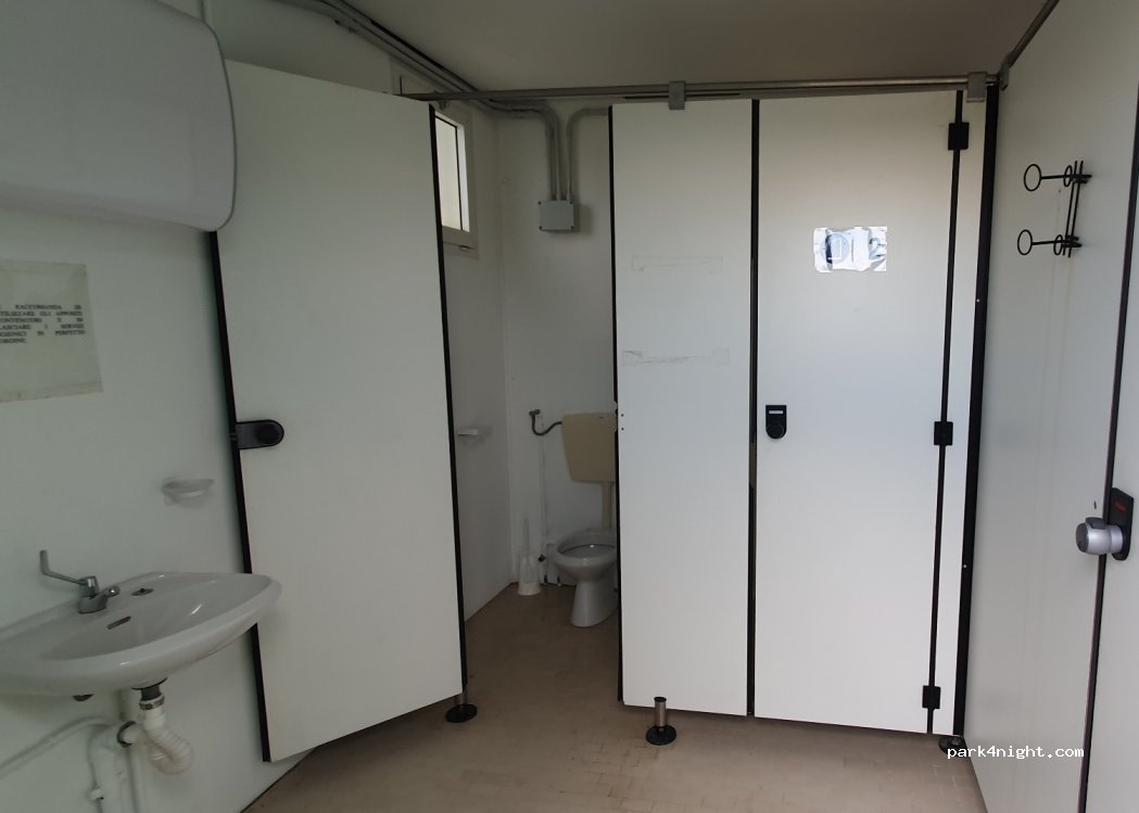 Area sosta camper Colmurano — foto 4