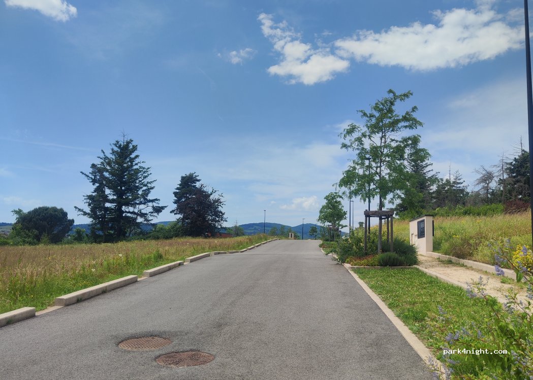 (69670) Vaugneray - 7 Allée des Genêts — foto 2