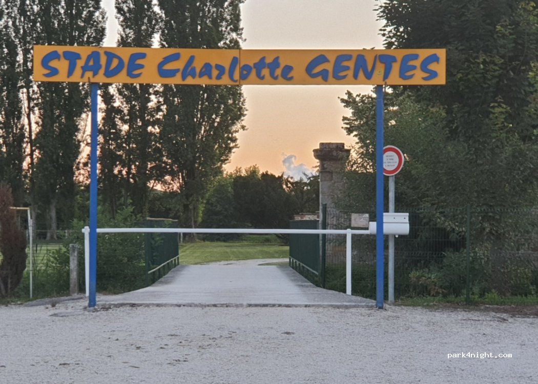 (10400) Pont-sur-Seine - 6 Rue du Château — foto
