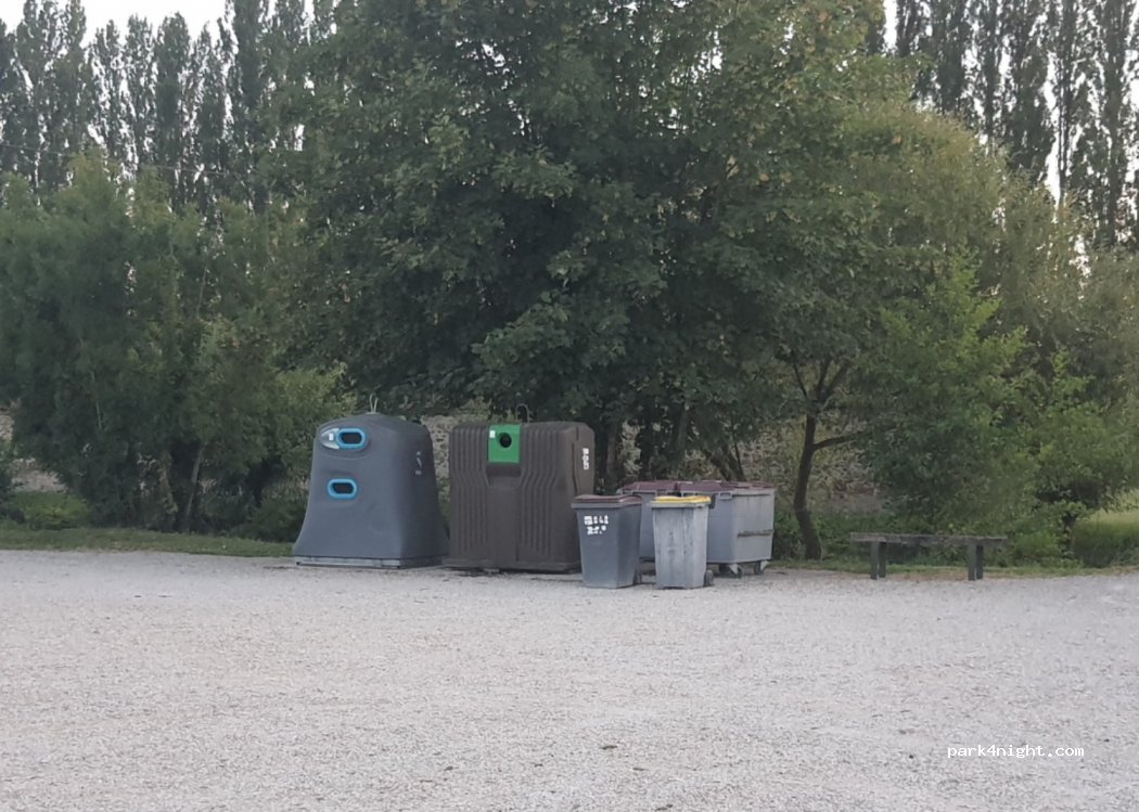 (10400) Pont-sur-Seine - 6 Rue du Château — foto 3