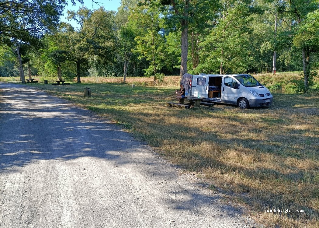 (35600) Bains-sur-Oust - 10 La Potinais — foto