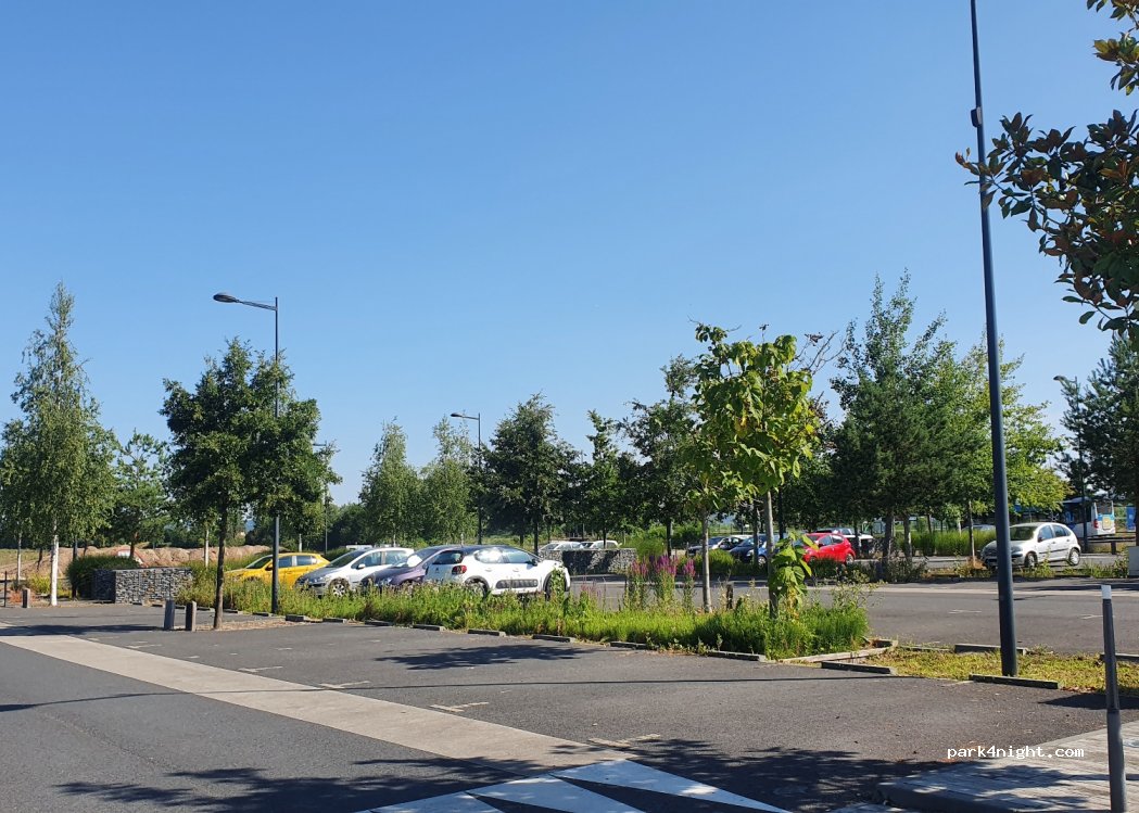 (27100) Val-de-Reuil - 3 Avenue des Falaises — foto
