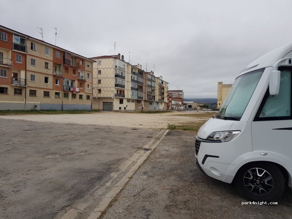 (09500) Medina de Pomar - 5 Calle Ferial — foto 4