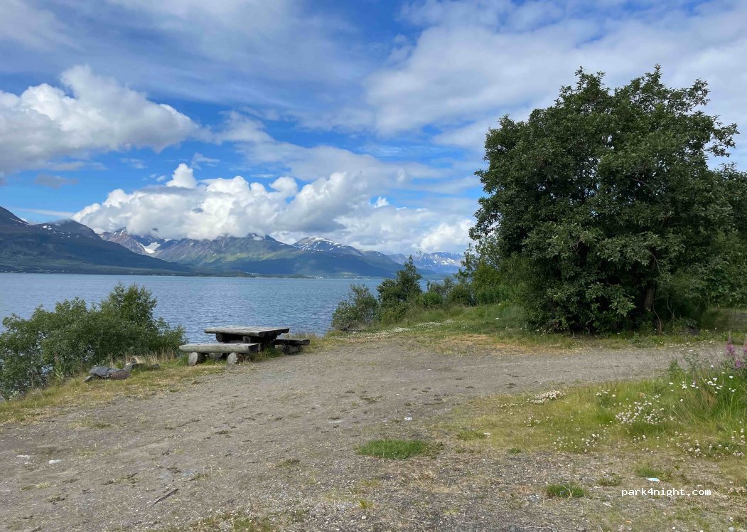 (9144) Kvalvik - Unnamed Road — foto 2