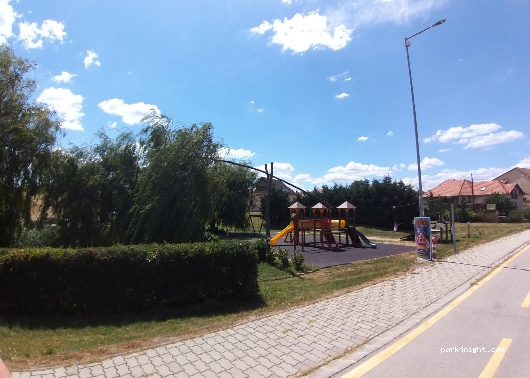 (8096) Sukoró - 33 Fehérvári út — foto