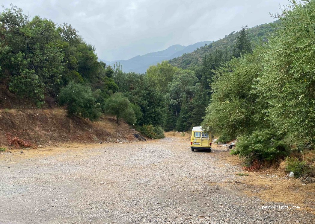 (230 52) Zarakas - Unnamed road — foto 2