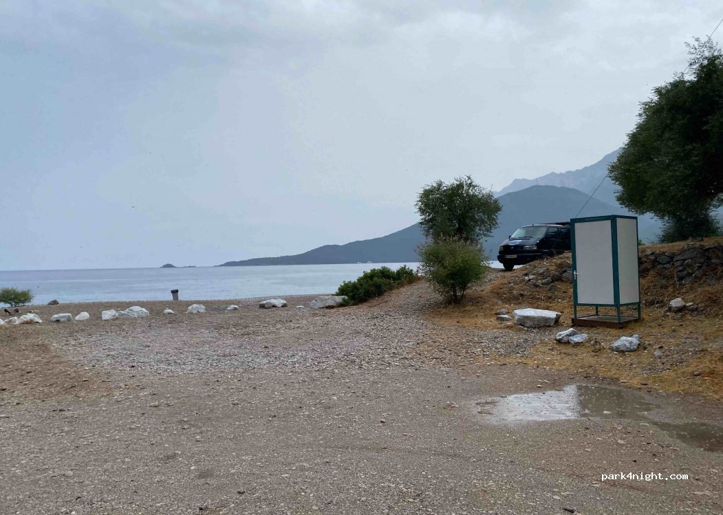 (230 52) Zarakas - Unnamed road — foto 3