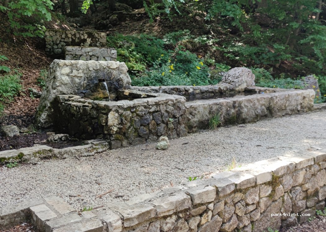 (64047) Prati di Tivo - Unnamed Road — foto