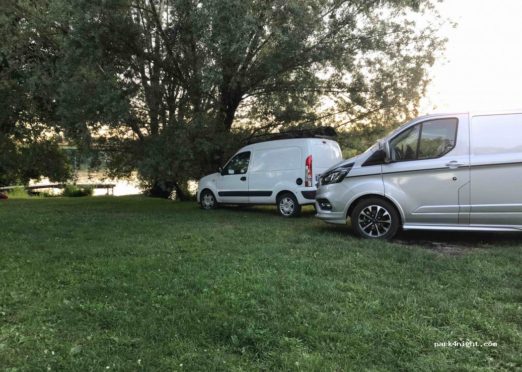 (01600) Massieux - 597-621 Chemin du Port Masson — foto 3
