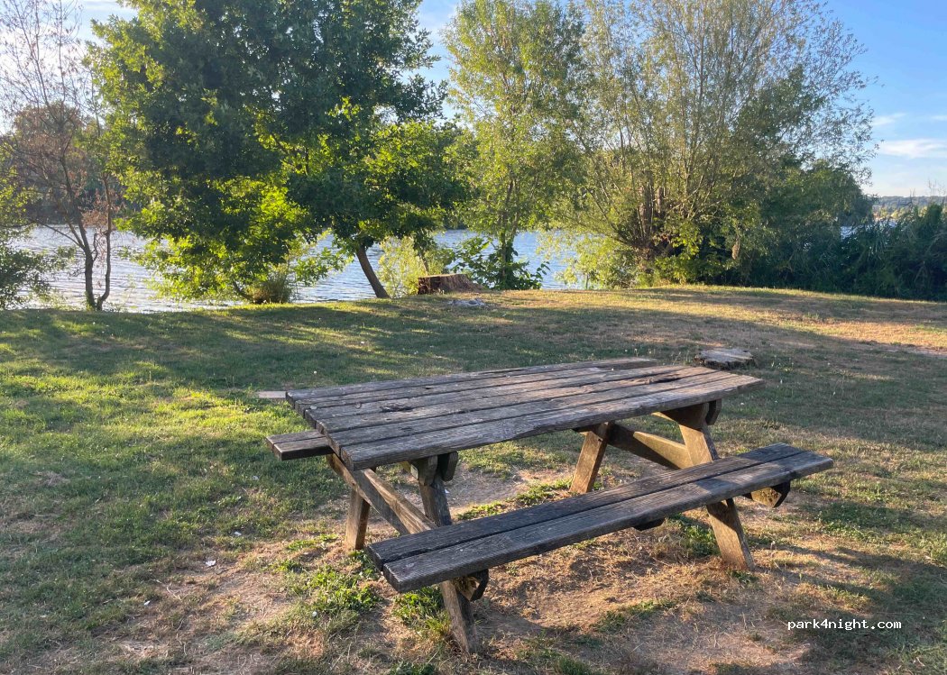 (01600) Massieux - 597-621 Chemin du Port Masson — foto 4