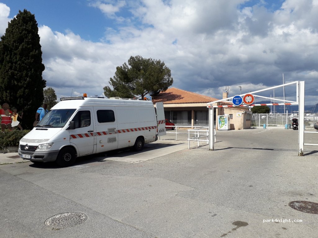 Aire Municipale Saint-Mandrier-sur-Mer — foto