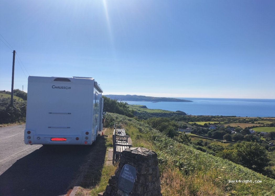 (SA42 0XQ) Dinas Cross - Unnamed Road — foto
