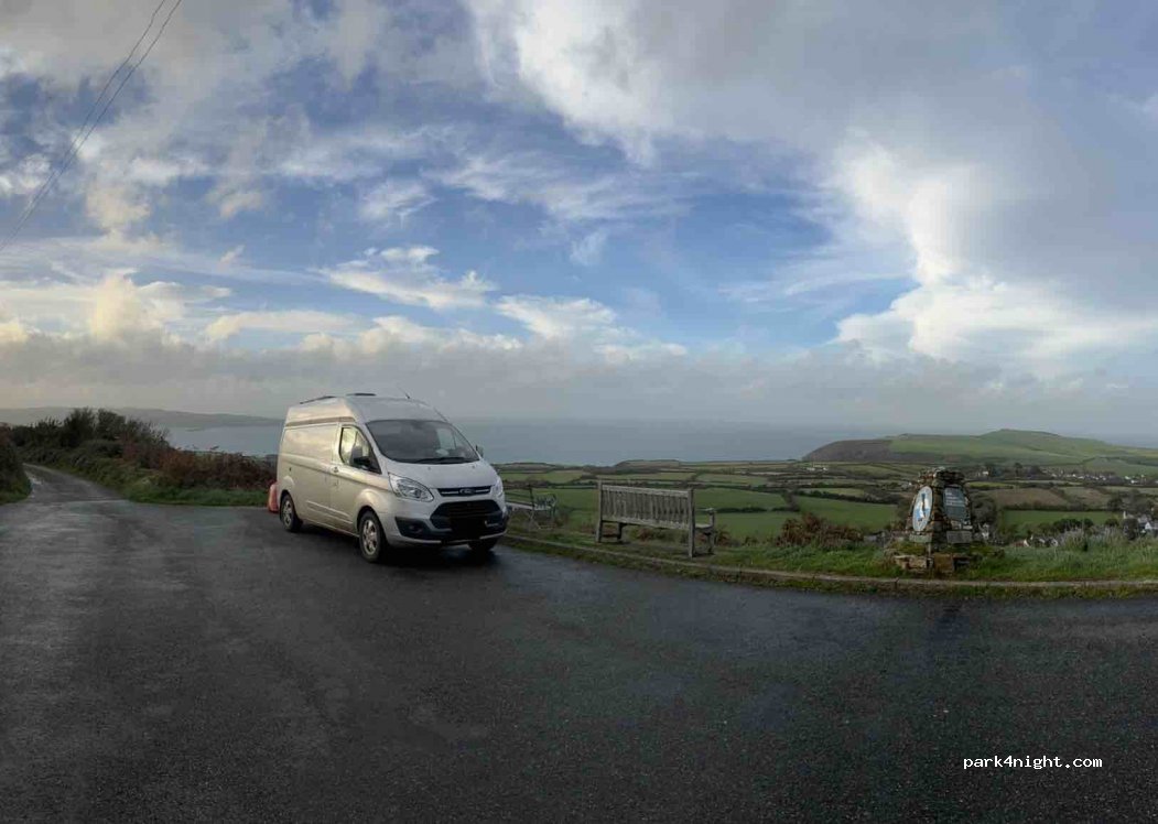 (SA42 0XQ) Dinas Cross - Unnamed Road — foto 3