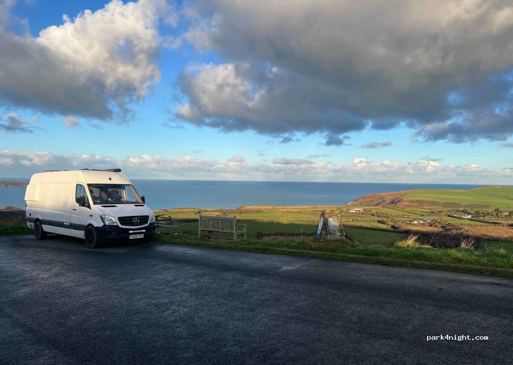 (SA42 0XQ) Dinas Cross - Unnamed Road — foto 4