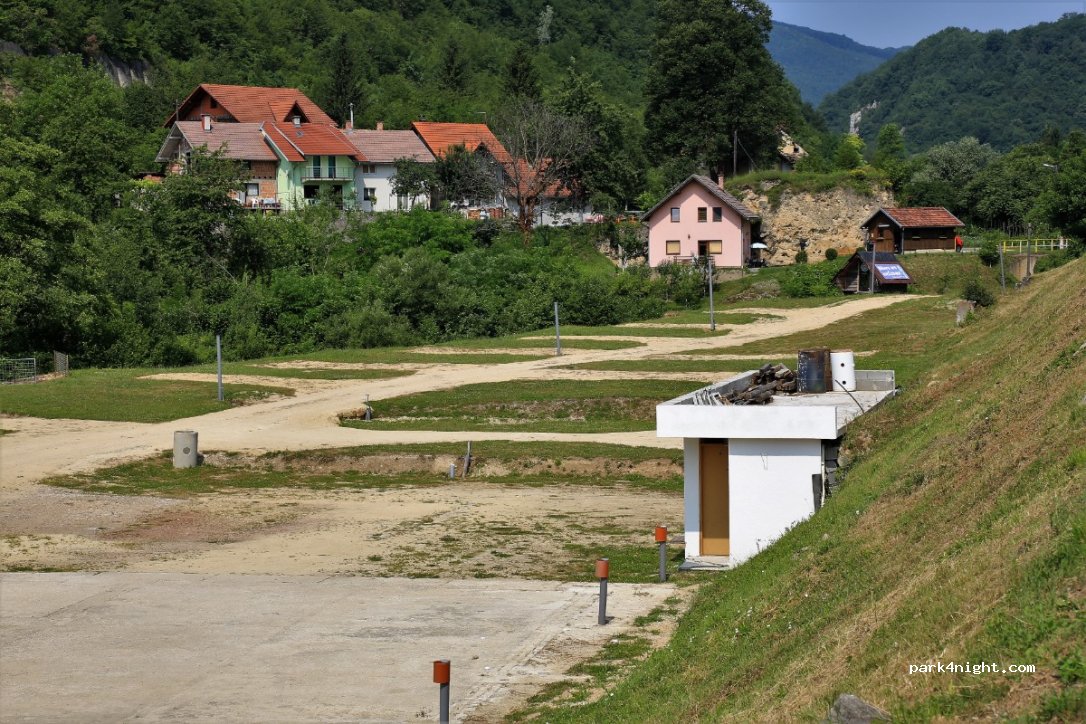 Jajce Auto Camp — foto
