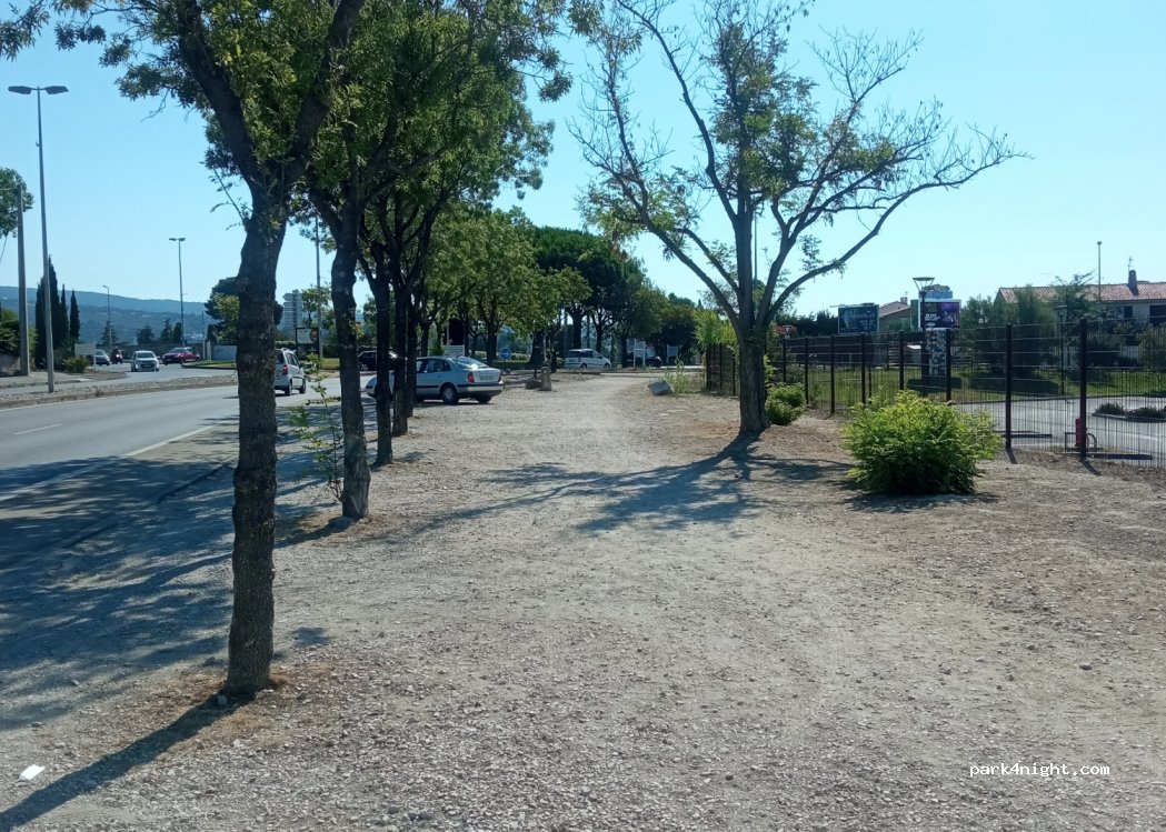 (13600) La Ciotat - Avenue Guillaume Dulac — foto 2