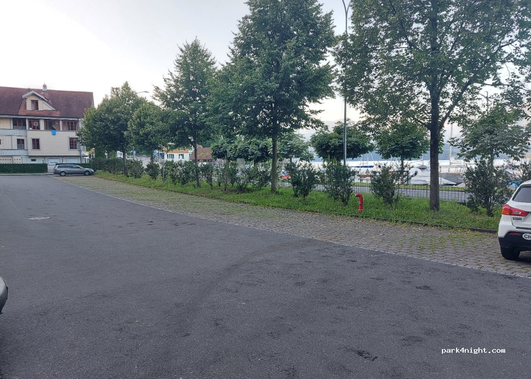 (3652) Hilterfingen - 42 Staatsstrasse — foto