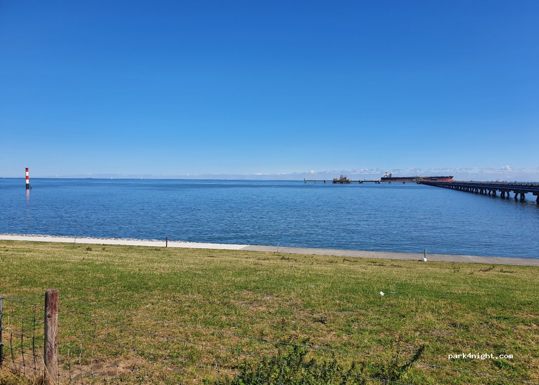 (26388) Wilhelmshaven - Am Tiefen Fahrwasser — foto 3