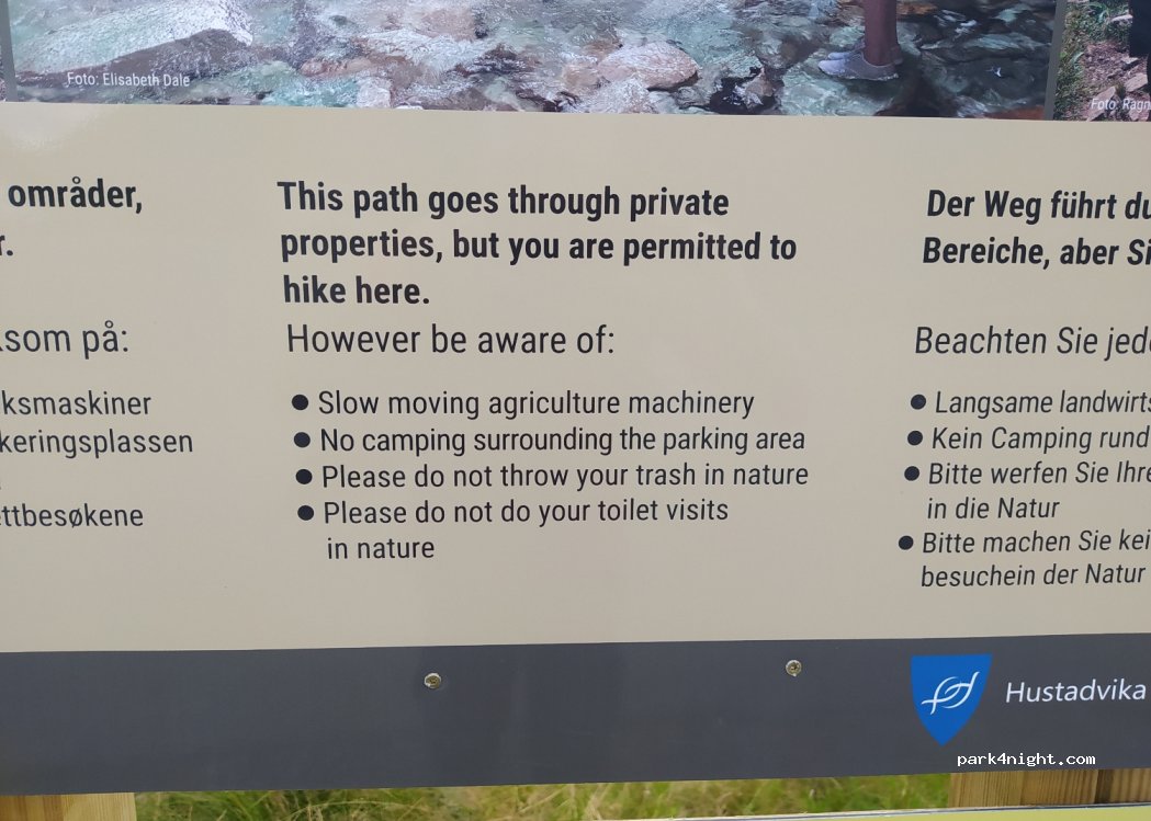 Trollkyrkja parkeringsplass — foto