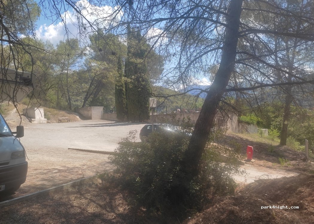 (06390) Contes - 832 Chemin des Pins — foto