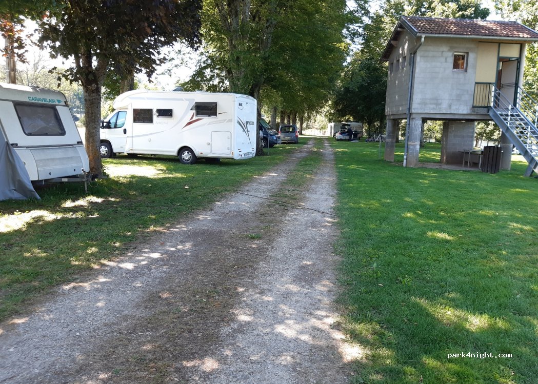 Camping Municipal La Louvière — foto