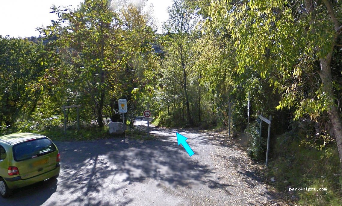 (07460) Berrias-et-Casteljau - Serre de la Tuilières — foto