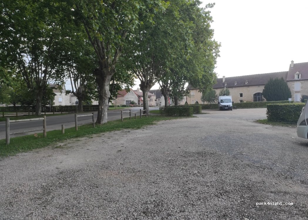 (71240) Laives - 2 Route de la Ferté — foto 2