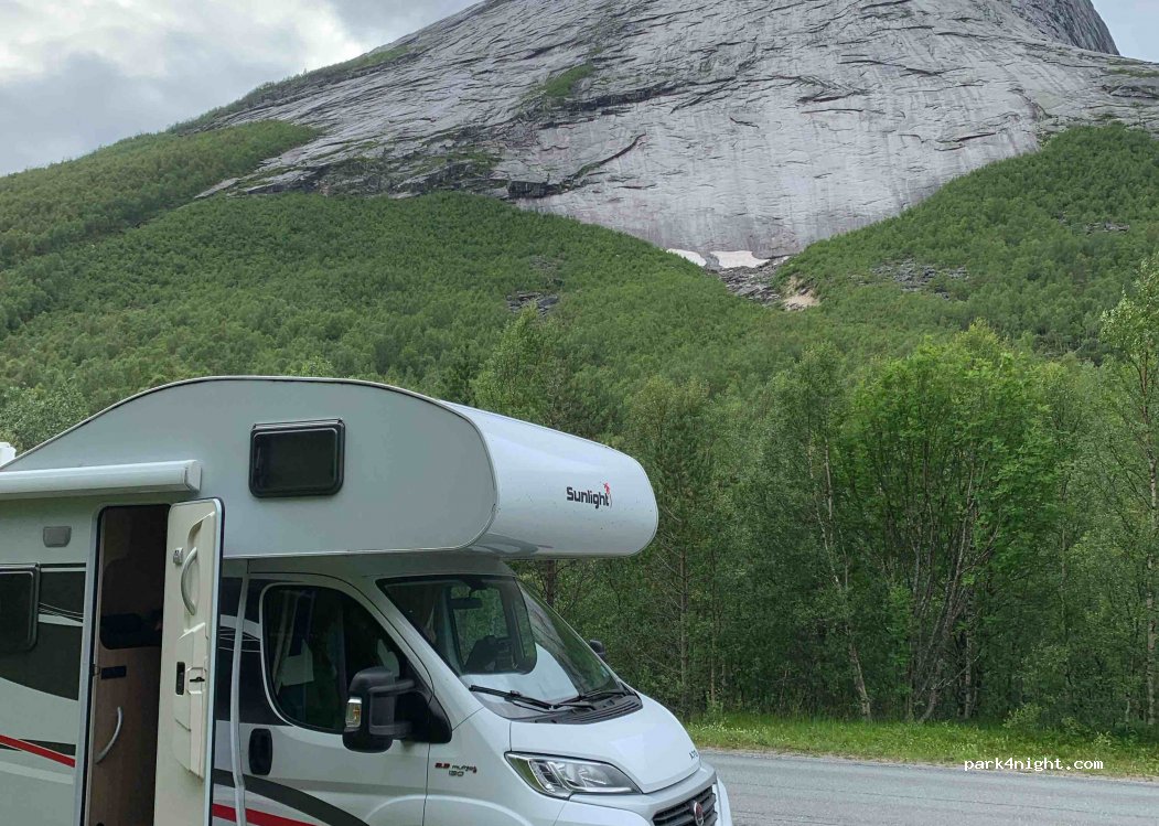 (8266) Mørsvikbotn - Fv613 — foto