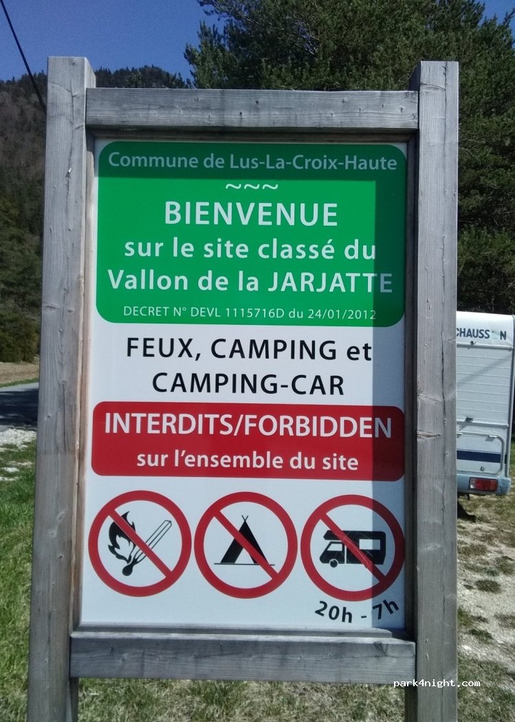 (26620) Lus-la-Croix-Haute - Unnamed Road — foto 3