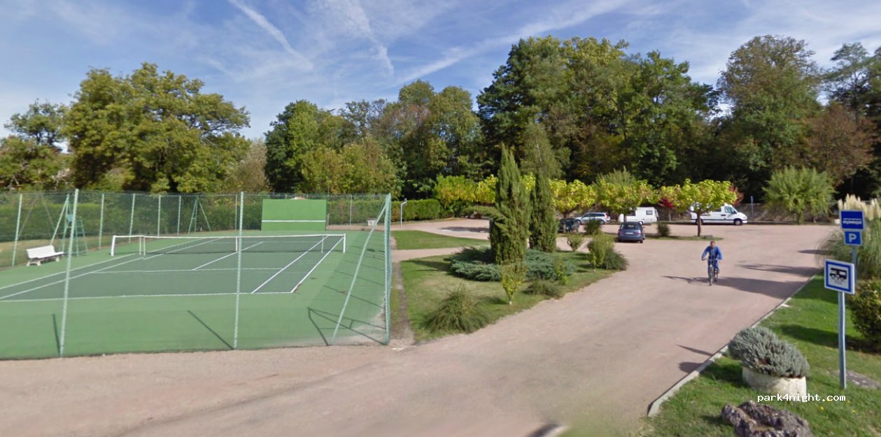 (24800) Saint-Jean-de-Côle - 1-11 Le Bourg — foto