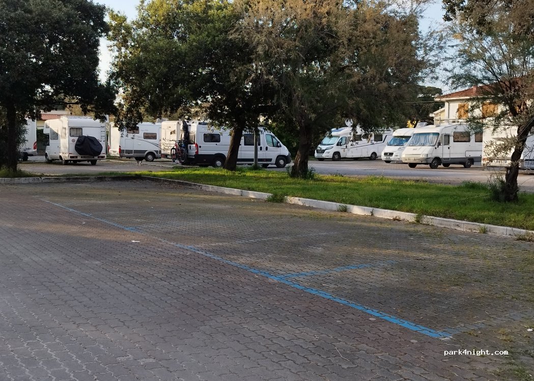 (54100) Marina di Massa - 2 Via Tornaboni — foto 4